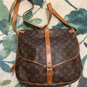 SALE!!! Authentic Louis Vuitton Saumur 35